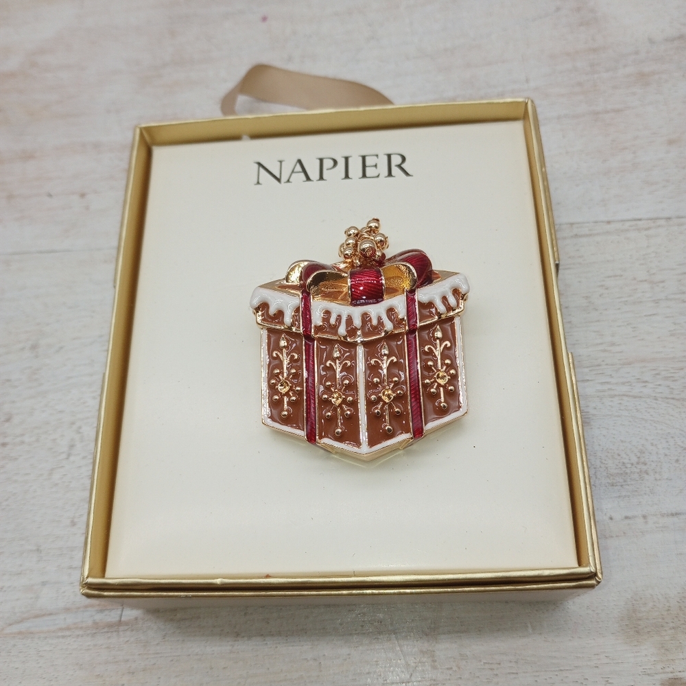 Napier Christmas Christmas Gift Pin